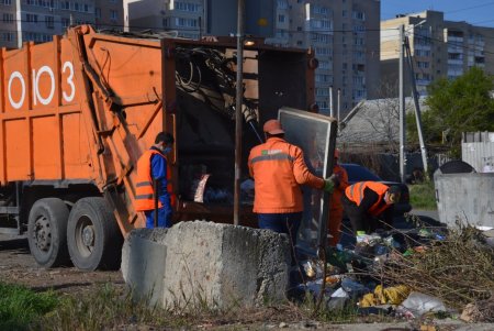 Мусорные контейнеры в Одессе переполнены из-за несоответствия количества зарегистрированных в квартирах жильцов с реальными цифрами
