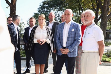 Открыта первая очередь благоустройства бульвара Жванецкого (фоторепортаж)
