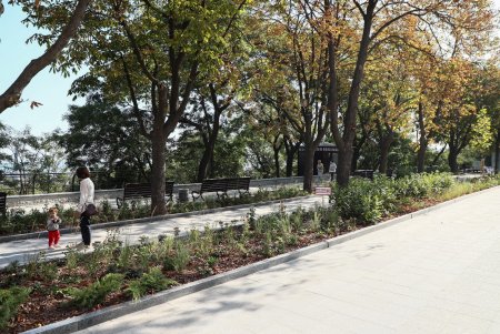 Открыта первая очередь благоустройства бульвара Жванецкого (фоторепортаж)