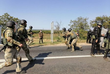 В Белгород-Днестровском районе пограничники и нацгвардейцы тренировались противостоять бандам, которые пытались незаконно пересечь границу (фото, видео)