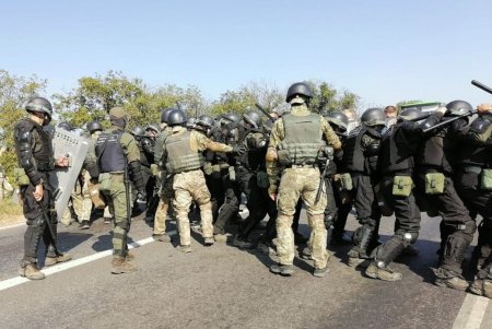 В Белгород-Днестровском районе пограничники и нацгвардейцы тренировались противостоять бандам, которые пытались незаконно пересечь границу (фото, видео)