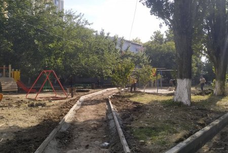 В трех районах города проводится капитальный ремонт внутриквартальных проездов