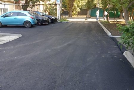 В трех районах города проводится капитальный ремонт внутриквартальных проездов