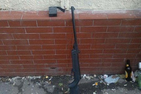 Группа мужчин открыла стрельбу из пистолета и ружья на Даче Ковалевского
