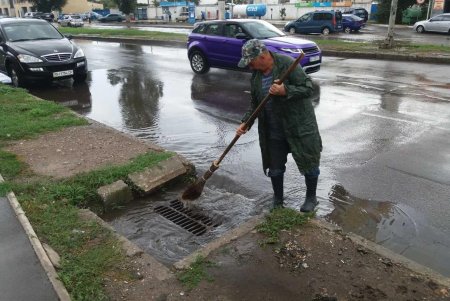 Из-за ливня в Одессе автобус временно заменил трамвай №20