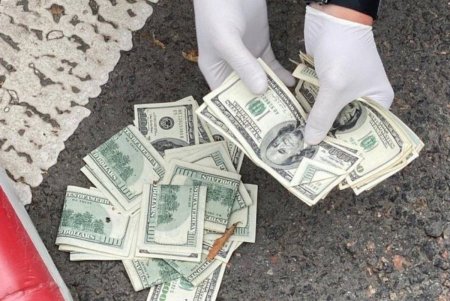 Служащий Гоструда в Одесской области требовал пять тысяч долларов взятки от представителя АЗС (фото)