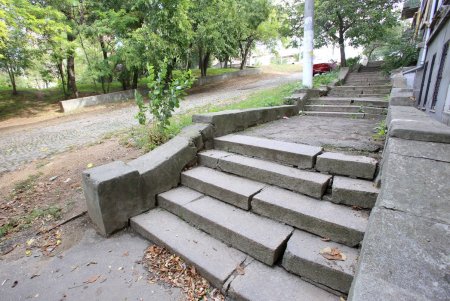Градоначальницкая: улица, ведущая к Дюковской даче Ришелье (фоторепортаж) 