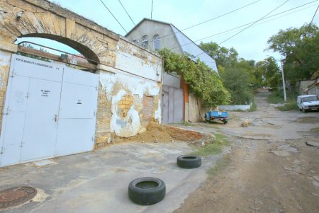 Градоначальницкая: улица, ведущая к Дюковской даче Ришелье (фоторепортаж) 