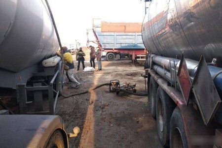 В Одессе и Черноморске преступная группировка воровала топливо, принадлежащее «Укрзализныце» (фото)