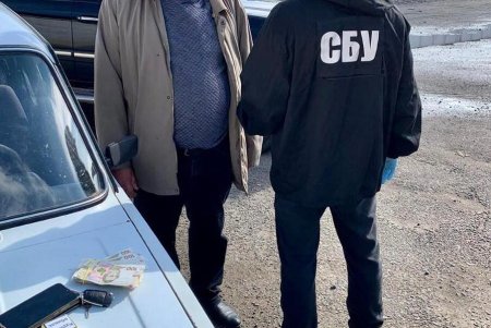 Чиновник мэрии Подольска попался при попытке подкупа члена избирательной комиссии (фото)