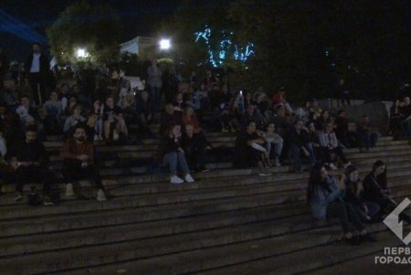 «Голем, как он пришел в мир»: на Потемкинской лестнице показывают немой фильм ужасов (фото) 