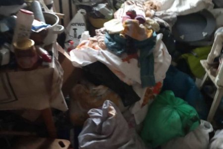 Горы мусора и тараканы: у недобросовестной матери забрали новорожденного ребенка (фото)