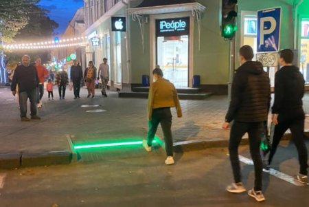 На Дерибасовской появились необычные светофоры (фото)