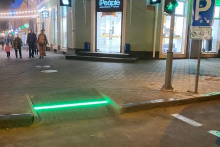 На Дерибасовской появились необычные светофоры (фото)