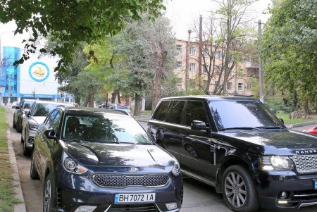 Прогулка по проспекту Гагарина (фоторепортаж)