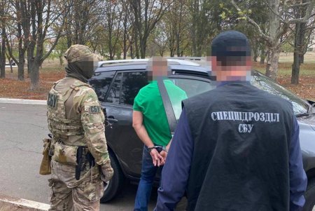 Более 6 тыс. долларов за аренду земли вымогали у коммерсантов руководители Таировского поссовета (фото)