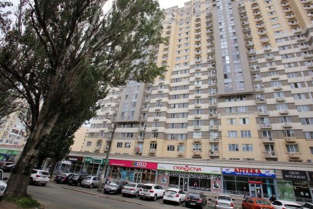Улица Говорова – одна из самых густонаселенных в городе (фоторепортаж)