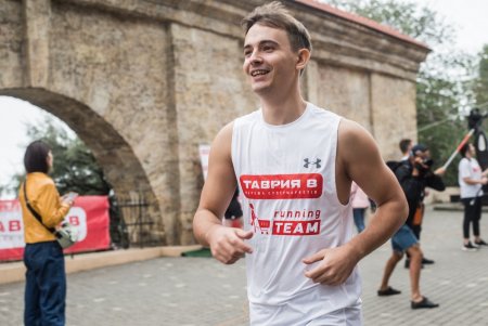 Участники юбилейного полумарафона «5th Tavria V Odesa Half Marathon - 2020» получили памятные медали (фото)