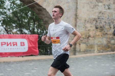 Участники юбилейного полумарафона «5th Tavria V Odesa Half Marathon - 2020» получили памятные медали (фото)