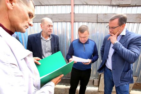 Строительство Центра админуслуг в Малиновском районе (фоторепортаж)