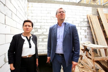 Строительство Центра админуслуг в Малиновском районе (фоторепортаж)