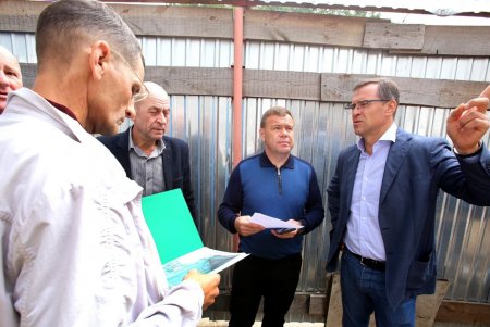 Строительство Центра админуслуг в Малиновском районе (фоторепортаж)