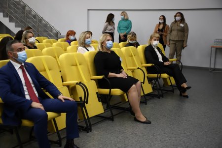 Встречей педагогов в Приморском районе завершился недельный Открытый образовательный форум (фото)