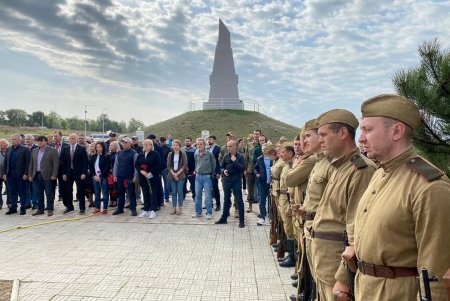 На Мемориале 412-й батареи перезахоронили останки погибших в годы Второй мировой войны участников обороны Одессы (фото)