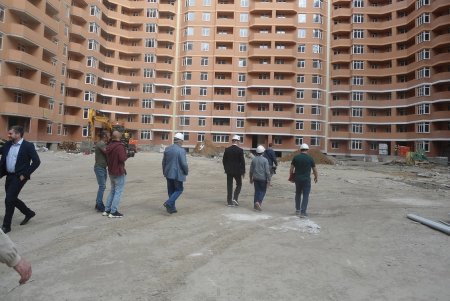 Мэр Одессы вручил документы на квартиру Максиму Ткачуку из Волыни, которого не допустили к отбору в детском Евровидении (фото)