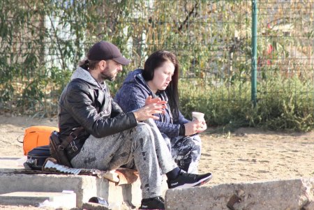 Октябрьская Лузановка: чайки, коты и почти пустой пляж (фоторепортаж)