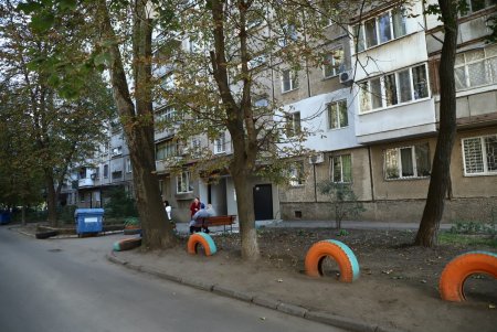 На поселке Котовского запустили проект установки солнечных батарей на крышах многоэтажных домов (фото)