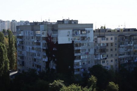 На поселке Котовского запустили проект установки солнечных батарей на крышах многоэтажных домов (фото)
