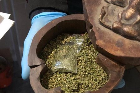 В Киевском районе разоблачили наркоторговцев амфетамином и марихуаной (фото, видео)