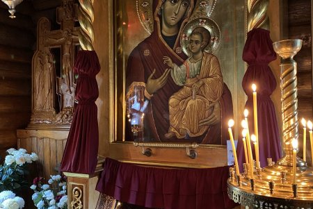 Мэр Одессы и его команда отстояли молебен в Свято-Иверском монастыре (фото)