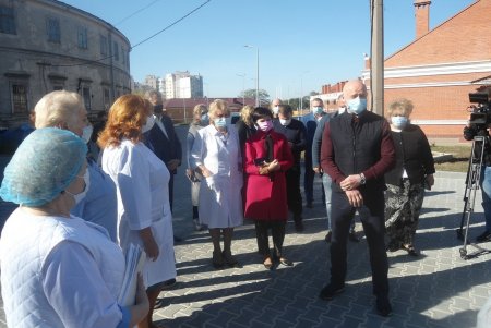 Открыто новое современное отделение в инфекционной больнице: в боксах и полубоксах разместят 30 больных COVID-19 (фото)