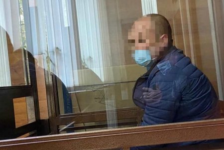 Четырех иностранцев, которых подозревают в контрабанде кокаина, отправили под стражу с залогом в 30 миллионов гривен (фото)
