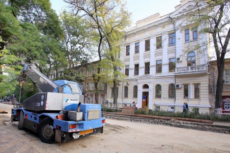 Как на Торговой ремонтируют теплотрассу (фоторепортаж)