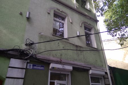 Почти сотню незаконных рекламных вывесок убрали с городских улиц (фото)