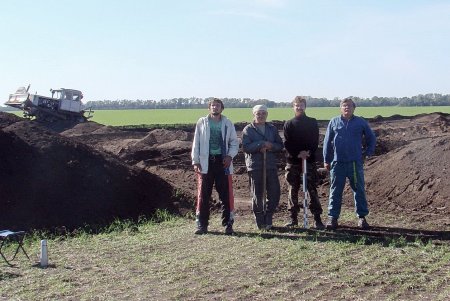 Раскопки кургана с захоронениями бронзового века ведут в Лиманском районе