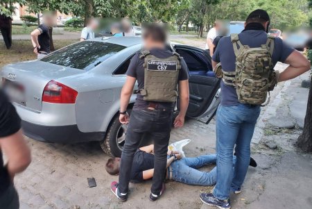Членам опасной преступной группировки, похищавшей одесситов на «свиданиях», объявили о подозрении (фото)