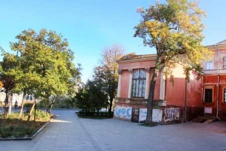 Одесса скорбит: в городе объявлен день траура в память о Михаиле Жванецком (фоторепортаж)