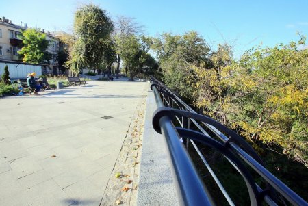 Одесса скорбит: в городе объявлен день траура в память о Михаиле Жванецком (фоторепортаж)