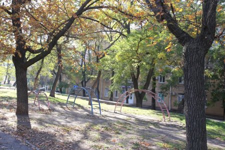 Каким одесситы увидят сквер Регенсбург (фоторепортаж)