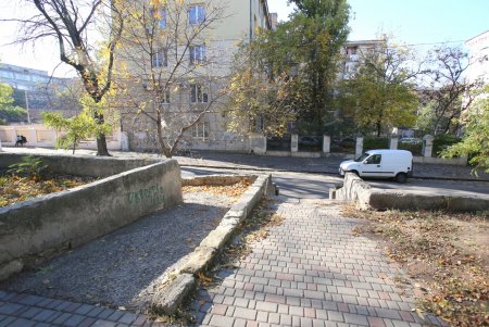 Каким одесситы увидят сквер Регенсбург (фоторепортаж)