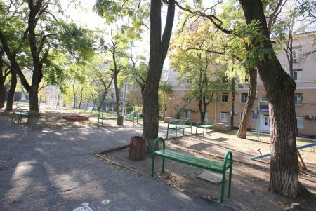 Каким одесситы увидят сквер Регенсбург (фоторепортаж)