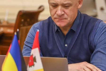 В районе площади Толбухина благоустроят территорию у памятного знака жертвам трагедии 1941 года