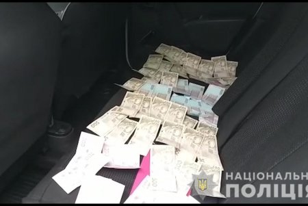 Мужчина с несовершеннолетним сообщником ограбил дом в Киевском районе, пока в нем находился хозяин (фото, видео) 