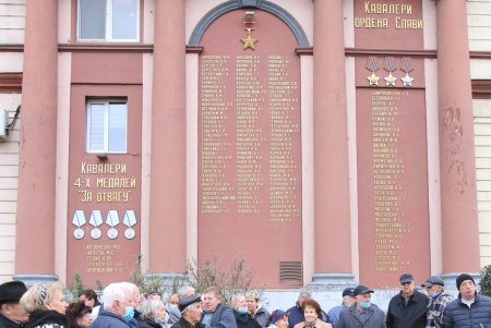 Ветераны Одессы поддерживают Геннадия Труханова на выборах мэра (фоторепортаж)