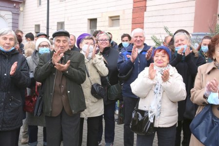 Ветераны Одессы поддерживают Геннадия Труханова на выборах мэра (фоторепортаж)