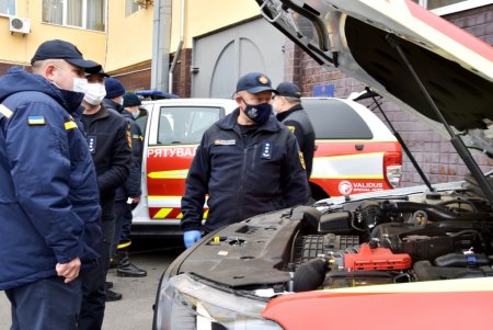 Региональные спасатели получили три новых легковых автомобиля (фото)